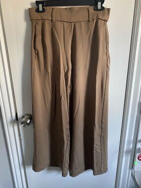 Lee Wide-Leg Chinos in Tan